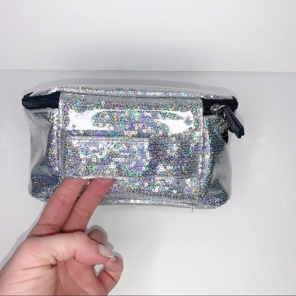 VICTORIA’S SECRET Silver Sequin/Glitter Makeup Bag